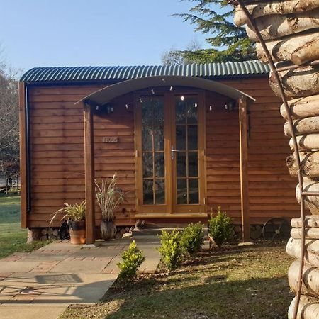 Sika Hut Wareham Exterior foto