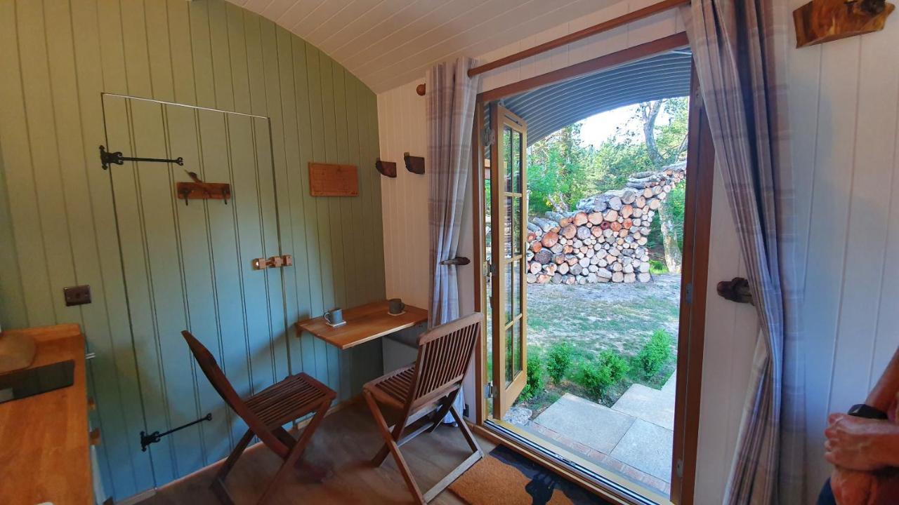 Sika Hut Wareham Exterior foto